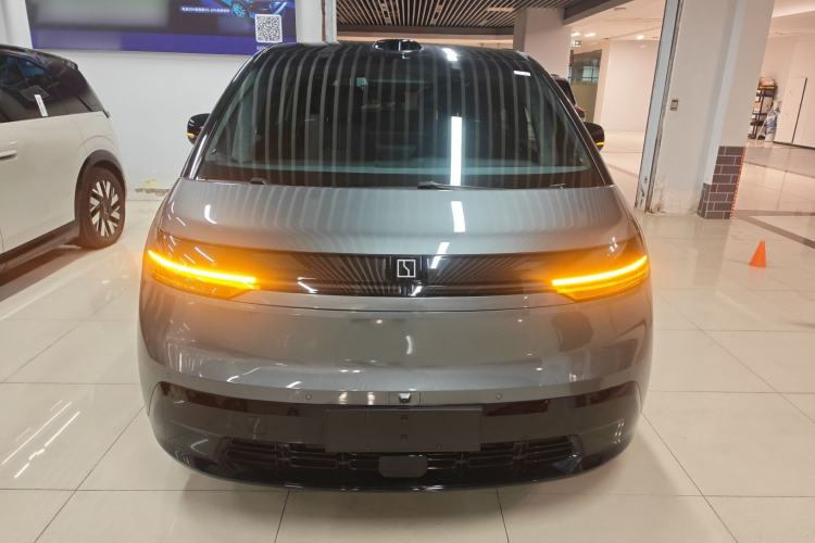 Used Zeekr MIX 2025 Long-Range Intelligent Driving Edition
