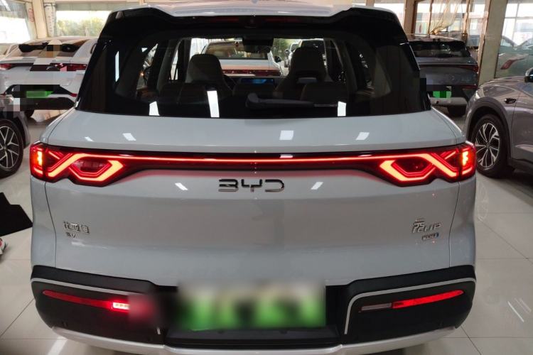 Used BYD Yuan UP 2025 Intelligent Driving Version 401 km Leading Edition
