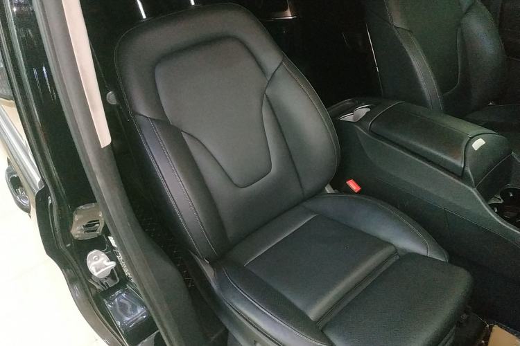 Used Mercedes-Benz V-Class 2022 V 260 L Long Wheelbase Prestige Edition
