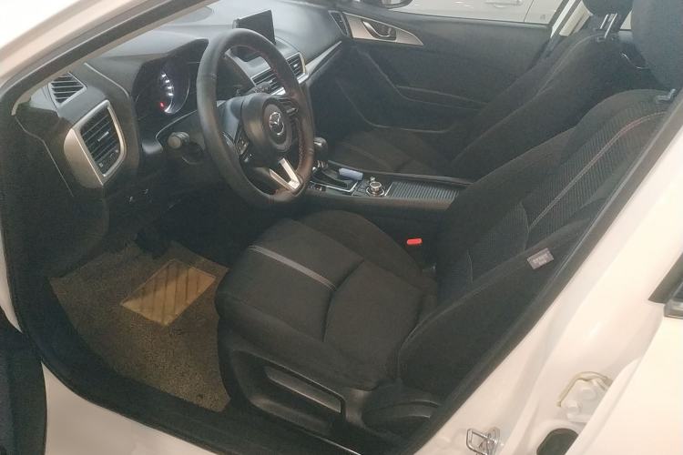 Used Mazda Mazda 3 Axela 2017 Hatchback 1.5L Automatic Luxury Model Emission Standard China V