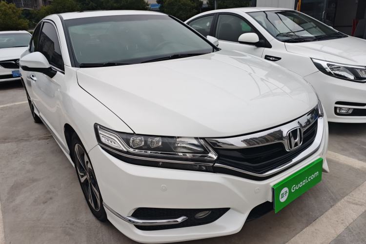 Used Honda Spirior 2015 2.4L Prestige Edition
