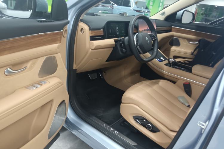 Used Hima AITO M7 2022 1.5T Four-Wheel Drive Flagship Edition
