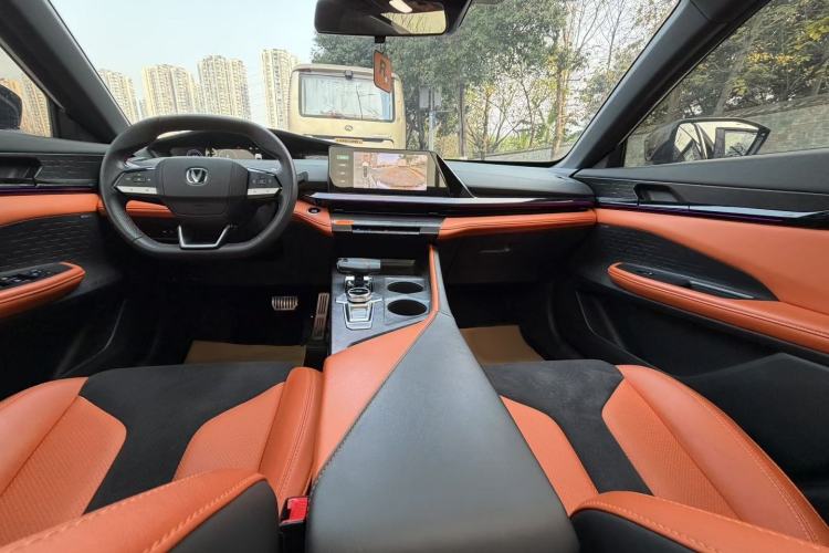 Used Changan UNI-V 2023 2.0T Leading-Speed Edition
