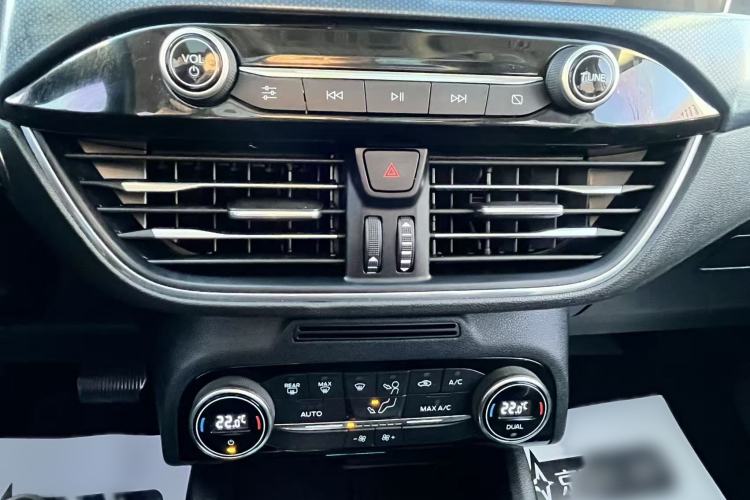 Used Ford Focus Active 2020 EcoBoost 180 Automatic Titanium Edition