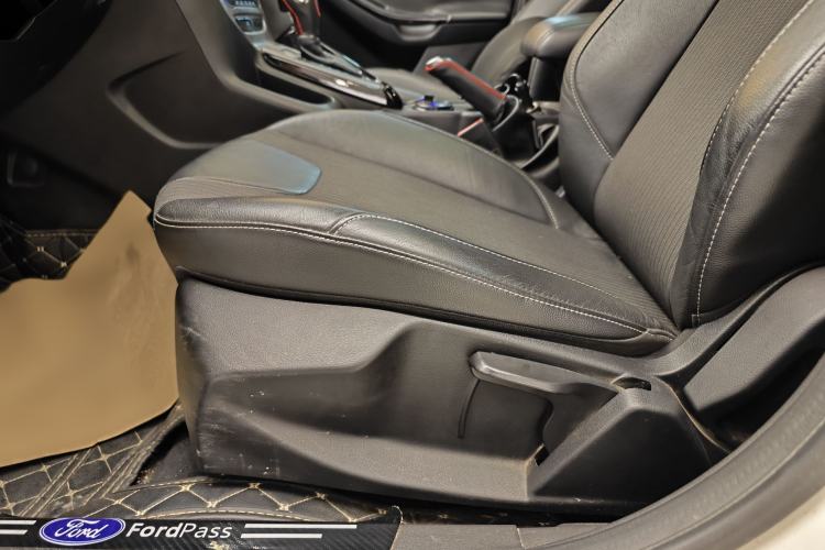 Used Ford Focus 2015 Hatchback 1.6L Automatic Fashion Edition