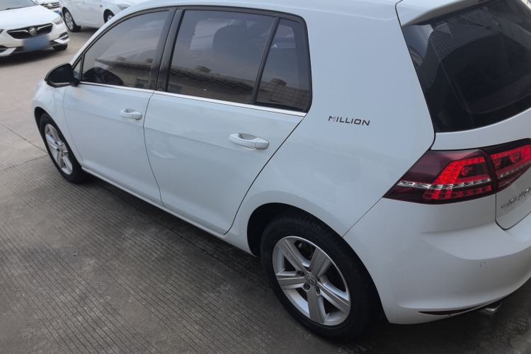 Used Volkswagen Golf 2017 230TSI Automatic Comfort Edition – Celebrating Milestone of One Million Units
