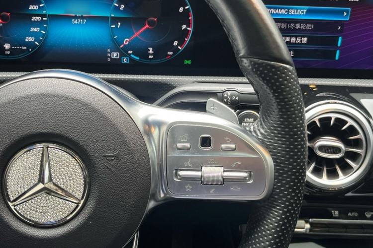 Used Mercedes-Benz A-Class 2020 Restyled A 200 L Sport Sedan Fashion Version
