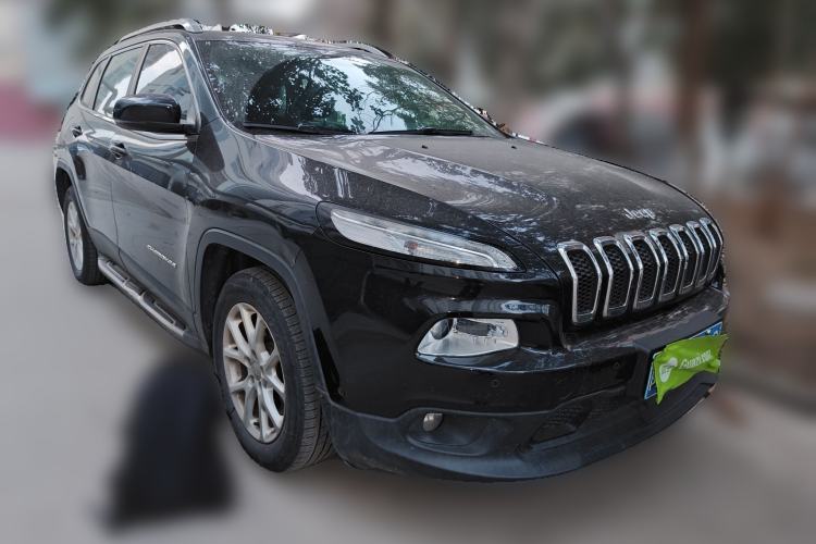 Used  Cherokee 2016 2.4L Leading Edition
