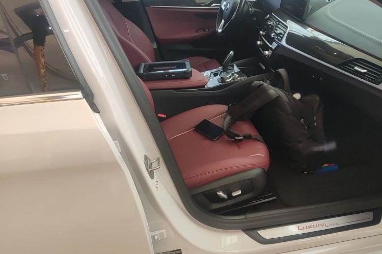 Used BMW 5 Series 2021 525Li Luxury Package
