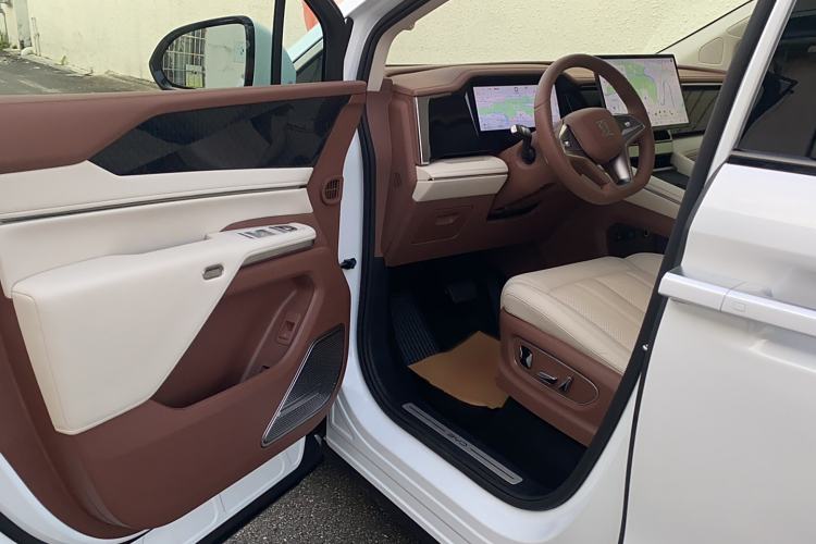 Used BYD Xia 2025 DM-i 1.5T 180km Excellence Model
