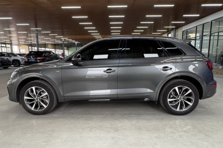Used Audi Q5L 2023 40T Luxury Dynamic Model
