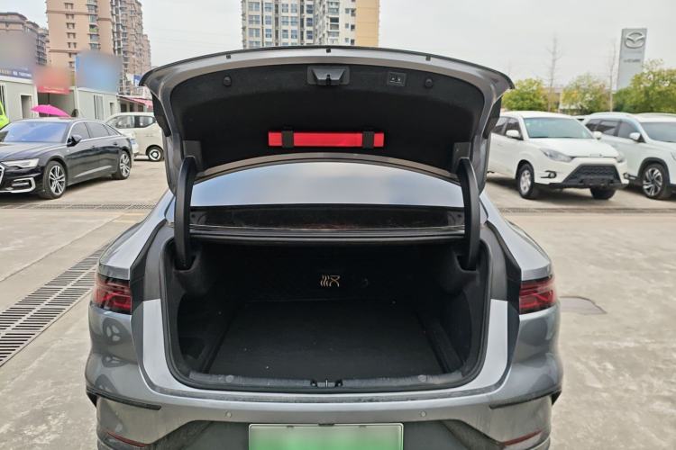 Used BYD Han 2024 DM-i Glory Edition 121KM Prestige Model
