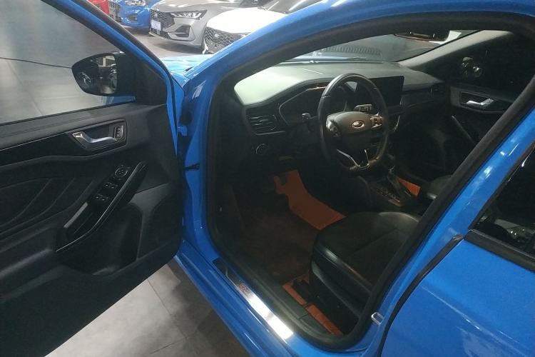 Used Ford Focus 2022 Hatchback EcoBoost 180 Automatic S Edition
