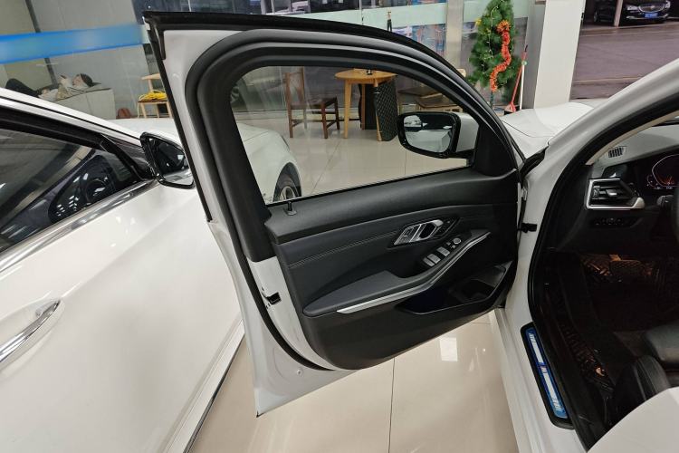 Used BMW 3 Series 2020 325i M Sport Package
