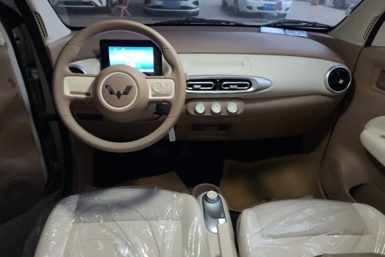 Used Wuling Hongguang MINIEV 2025 Four-Door Version Advanced Edition
