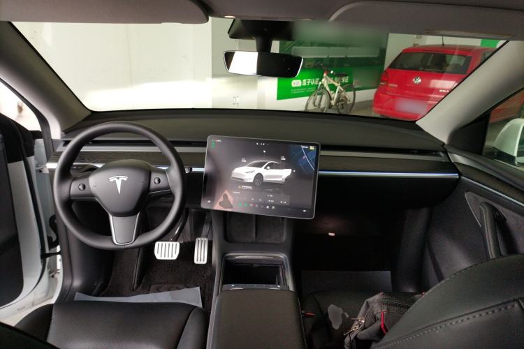 Used Tesla Model Y 2023 Rear-Wheel-Drive Version
