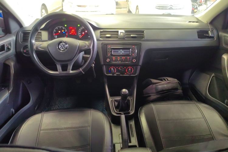 Used Volkswagen Santana 2016 1.6L Manual Fashion Edition
