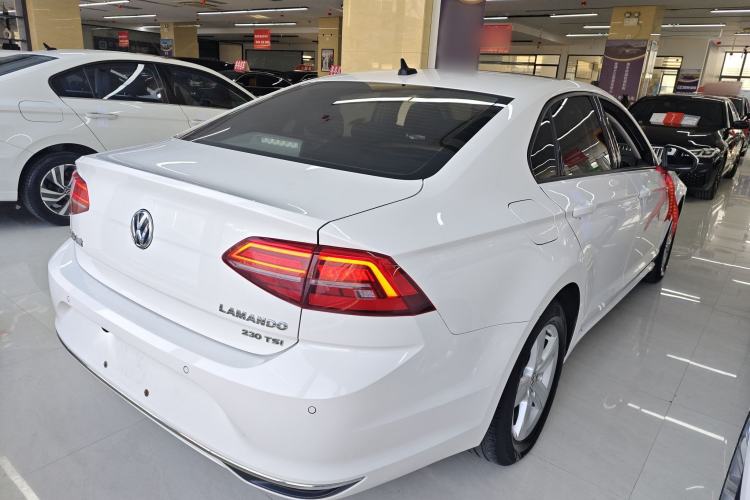 Used Volkswagen Lamando 2021 230TSI DSG Fashion Edition
