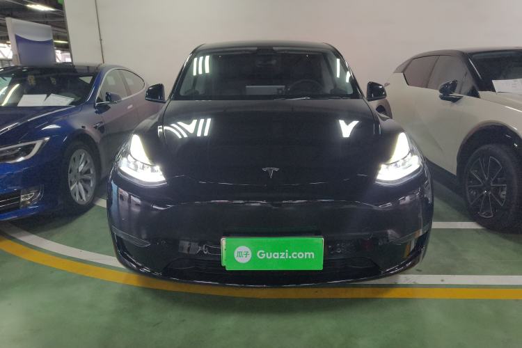 Used Tesla Model Y 2021 Long-Range All-Wheel-Drive Version
