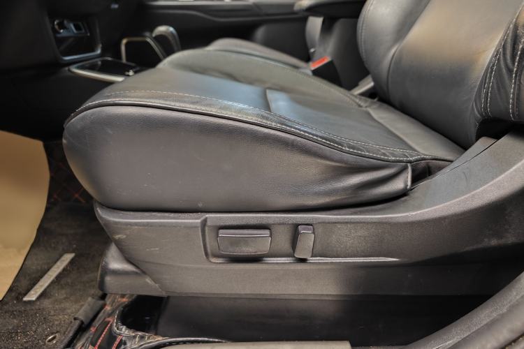 Used Mitsubishi Outlander 2019 2.0L Two-Wheel Drive Comfort Edition 5 Seats China V Standard