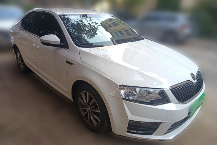 Used Skoda Octavia 2017 1.6L Manual Trend Edition
