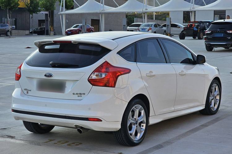 Used Ford Focus 2012 Hatchback 2.0L Automatic Luxury Sport Model
