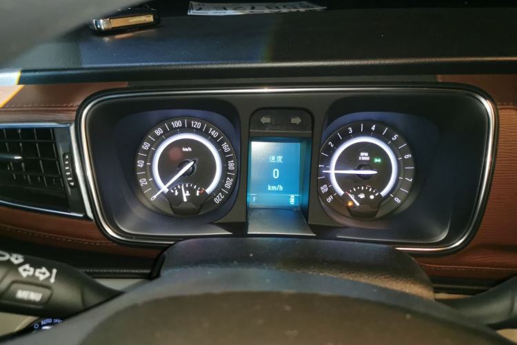 Used Buick GL8 2018 28T Comfort Model China VI Standard
