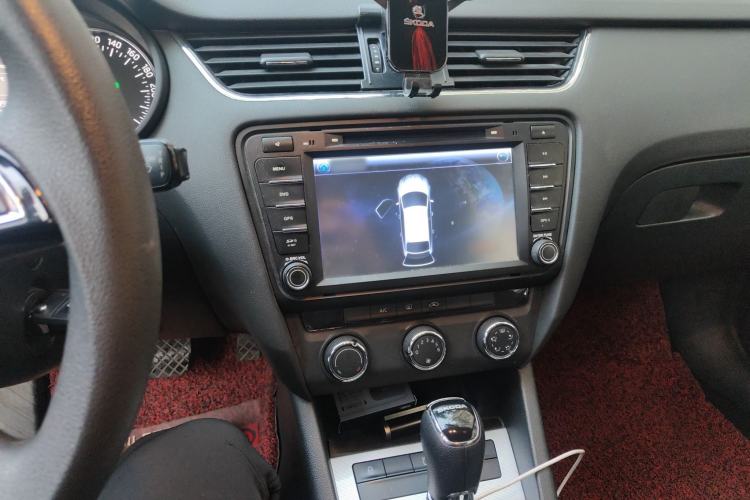 Used Skoda Octavia 2015 1.6L Automatic Yijie Edition