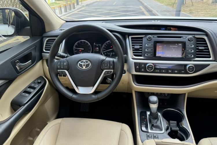 Used Toyota Highlander 2018 2.0T Four-Wheel Drive Luxury Version 7 Seats China VI Standard