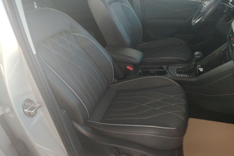 Used Volkswagen Tiguan L 2022 330TSI Automatic Two-Wheel Drive R-Line Enhanced Edition
