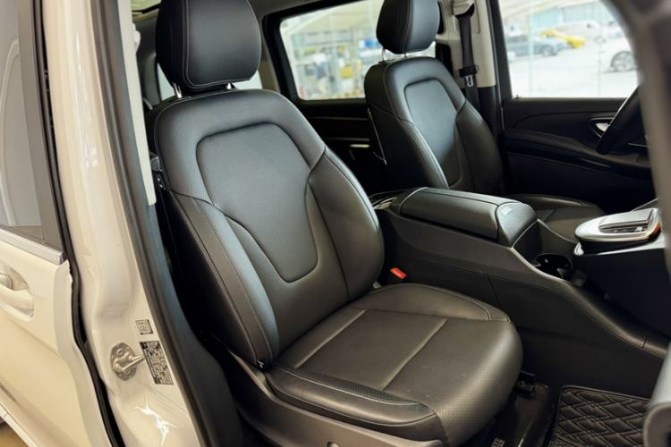 Used Mercedes-Benz V-Class 2020 V 260 L Long-wheelbase Luxury Edition