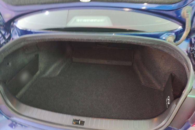 Used Infiniti Q50L 2018 2.0T Comfort Edition China VI Standard
