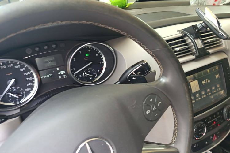 Used Mercedes-Benz R-Class 2014 R 320 4MATIC Business Model
