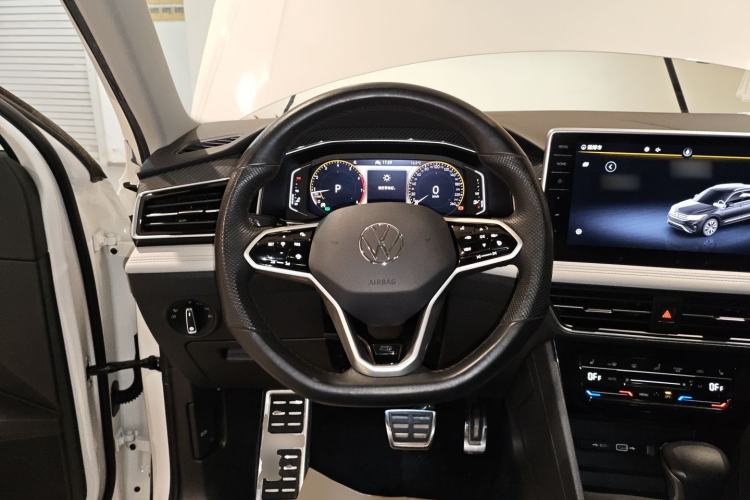 Used Volkswagen Tiguan L 2022 330TSI Automatic Two-Wheel Drive R-Line Enhanced Edition
