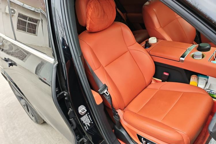 Used Li Auto L8 2023 Pro Model
