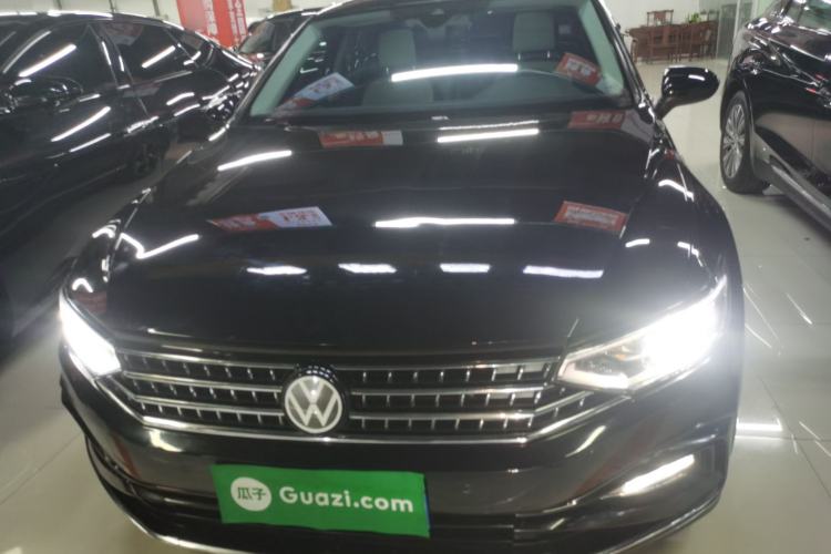 Used Volkswagen Magotan 2023 2 Million Units Limited Edition 330TSI DSG Leading Version