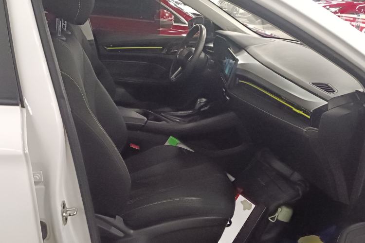 Used Roewe i5 2021 1.5L CVT Platinum Edition