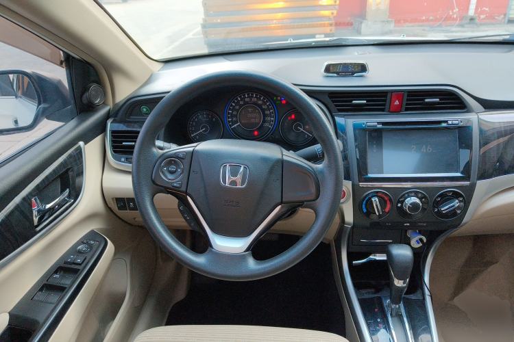 Used Honda Crider 2015 1.8L Automatic Luxury Edition
