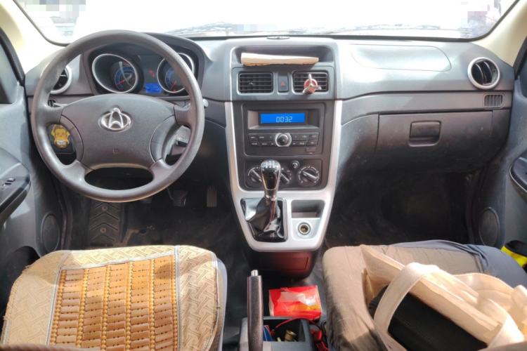 Used Chana Ruixing M70 2019 1.5L Comfort Edition 6-Seater China VI Standard Flat-Top Dual-Swing Doors DAM15KL