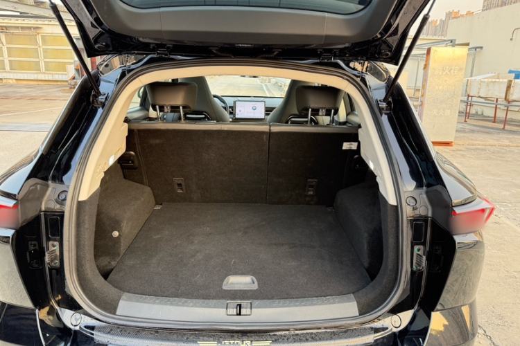 Used JETOUR Dashing 2025 1.5T DCT Luxury Edition
