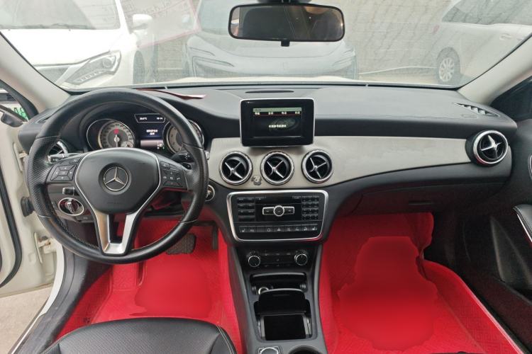 Used Mercedes-Benz GLA 2015 GLA 220 4MATIC Fashion Model