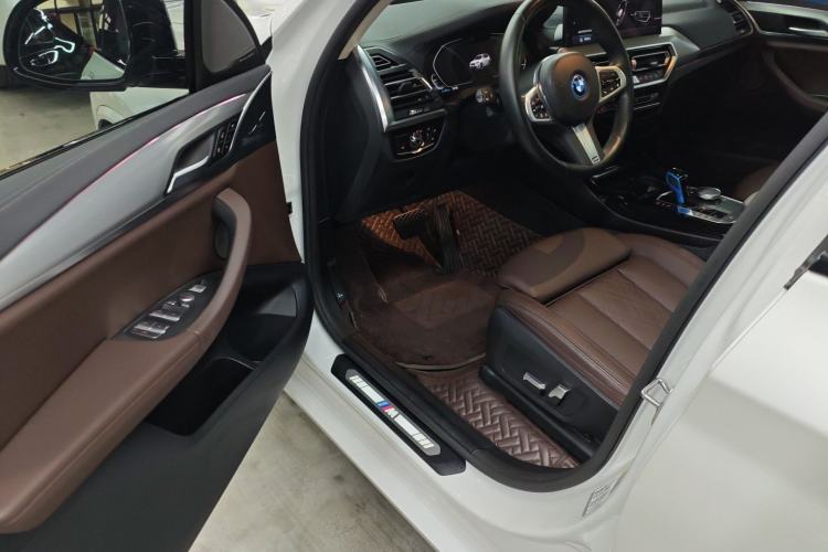 Used BMW iX3 2022 Leading Type
