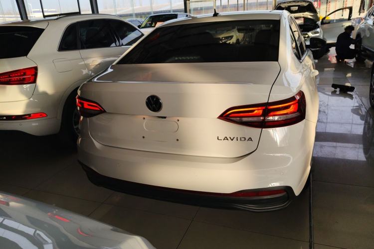 Used Volkswagen Lavida 2023 1.5L Automatic De Yi Edition