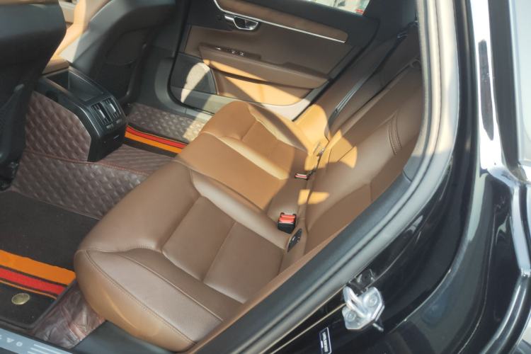 Used Volvo S90 2022 B5 Zhiyi Luxury Edition