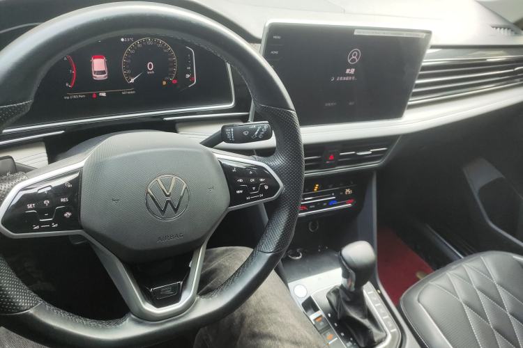 Used Volkswagen Tiguan L 2022 330TSI Automatic Two-Wheel Drive R-Line Enhanced Edition