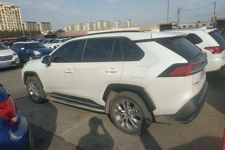 Used Toyota Wildlander 2020 2.0L CVT Two-Wheel Drive Luxury Edition
