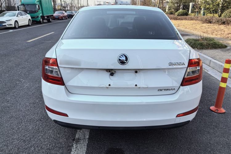 Used Skoda Octavia 2015 1.6L Automatic Yijie Edition