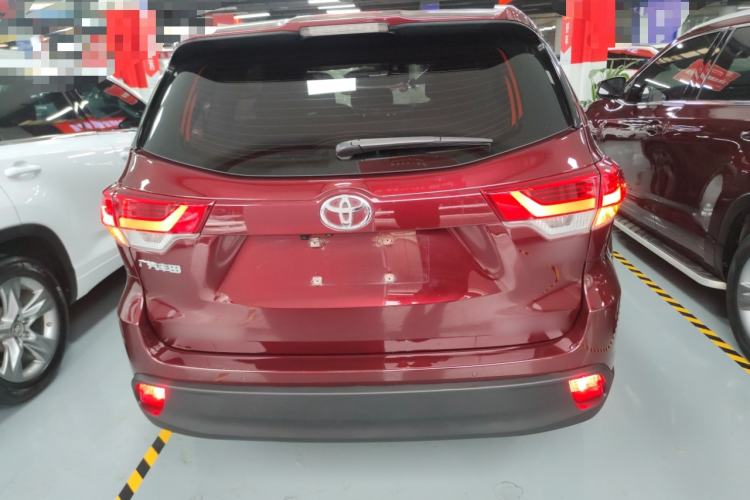 Used Toyota Highlander 2018 2.0T Four-Wheel Drive Luxury Version 7 Seats China VI Standard
