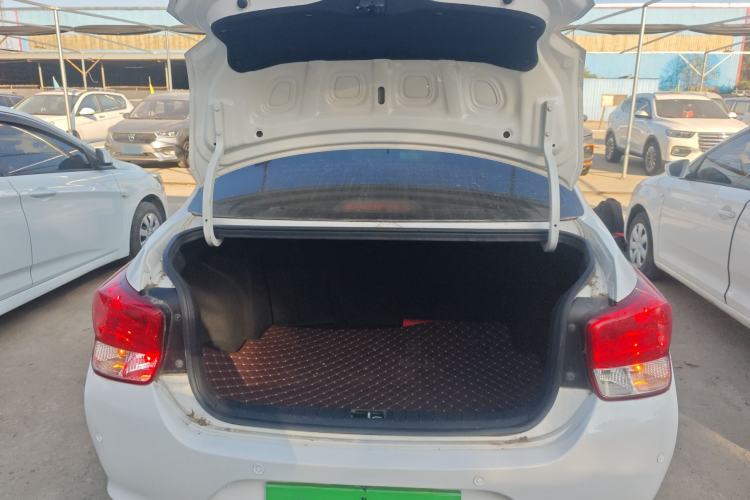 Used Hyundai Verna 2017 1.4L Manual Refreshed Version China V Standard
