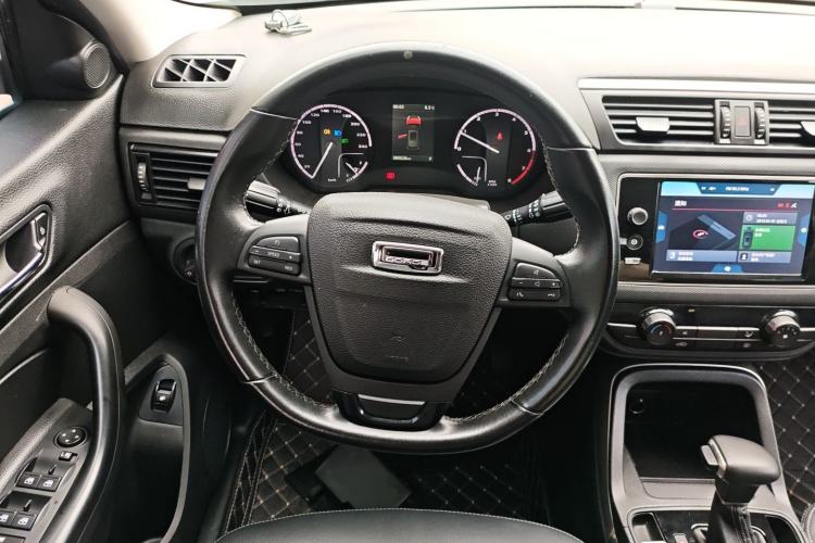 Used Qoros 5 2018 Revised Version 1.6T Automatic Leading Edition